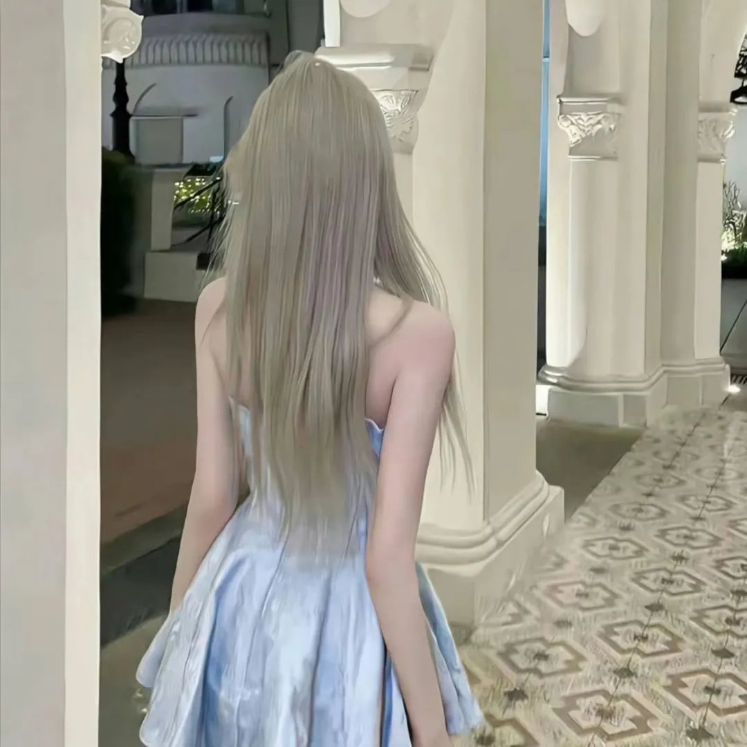 女管家